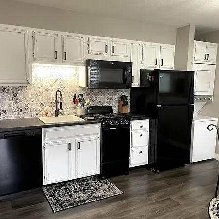 New Remodeled Luxury Condo By The Lake, No Stairs! Branson Exterior photo