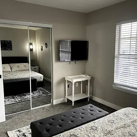 New Remodeled Luxury Condo By The Lake, No Stairs! Branson Exterior photo